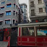 Li Pera Hotel