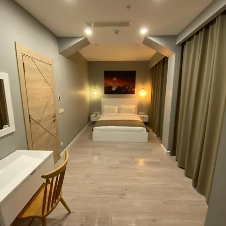 Li Pera Hotel Istanboel