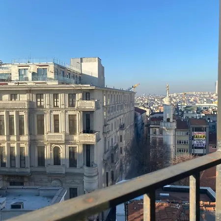 Hotel Li Pera Istanboel